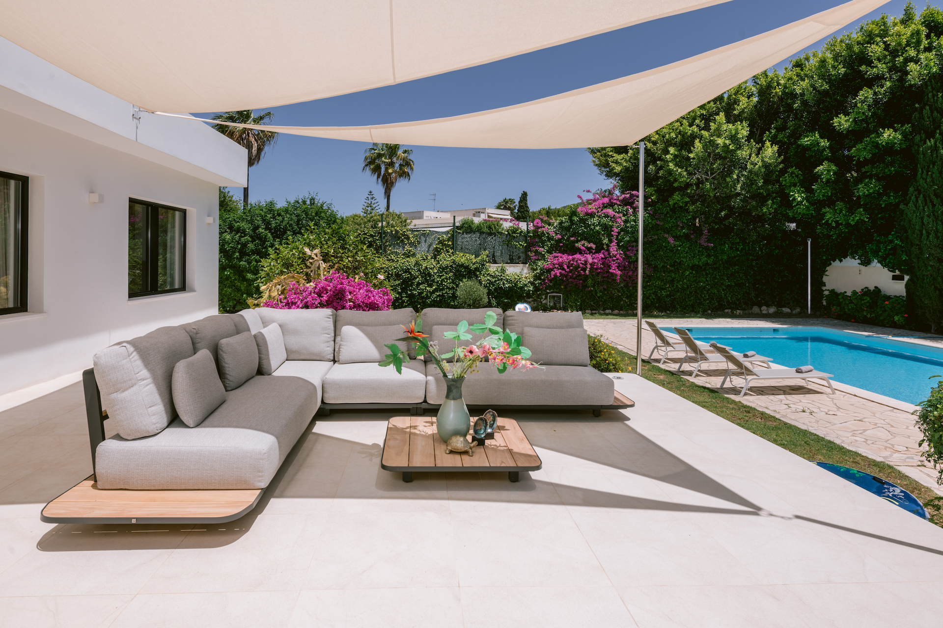 Resa Estates Ibiza te koop for sale huis villa Jesus  exterior garden lounge.jpg